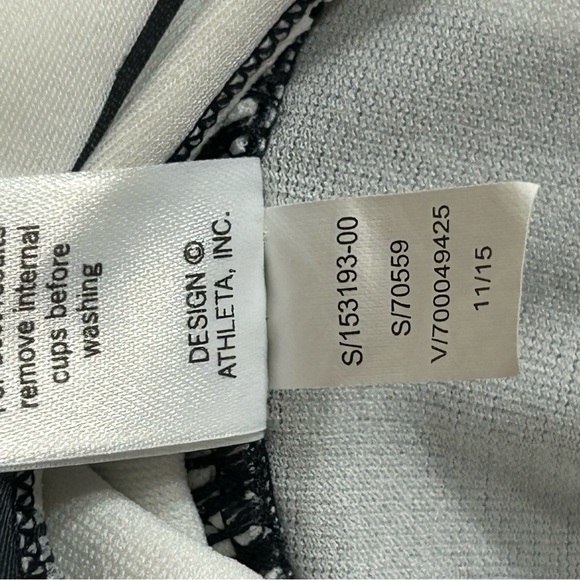 Athleta Black and White Plaid One Piece Underwire Swimsuit 34 B/C Tall - Picture 10 of 10